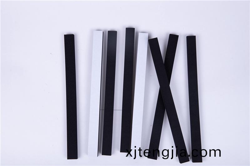 CR減(jian)震保溫(wen)條(tiao)