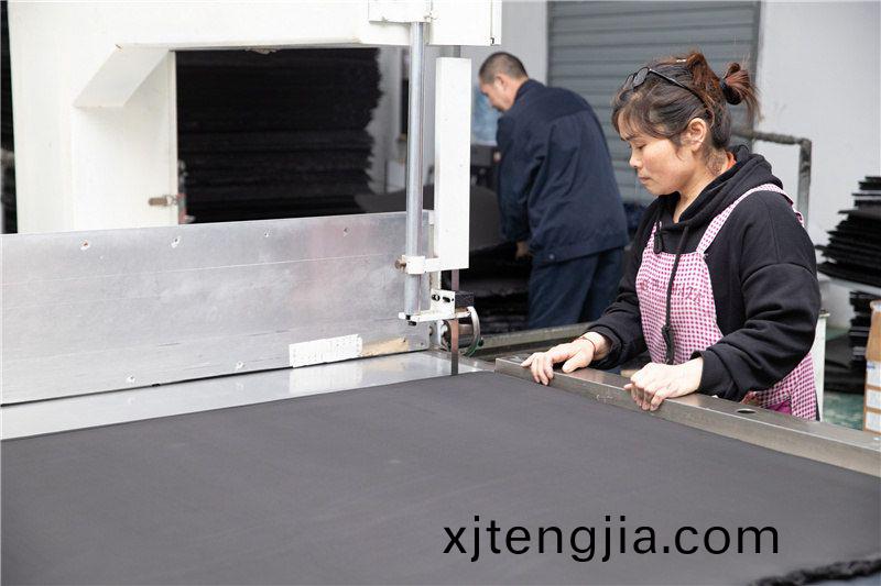 加(jia)工現(xian)場(chang)