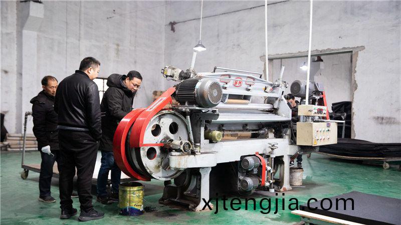 加(jia)工現場(chang)